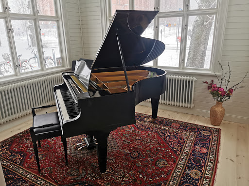 Adult piano lessons Stockholm