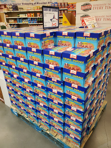 Grocery Store «Keesler Commissary», reviews and photos, 508 Larcher Blvd, Biloxi, MS 39534, USA