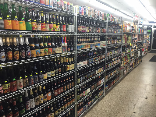 Liquor Store «Main Street Liquor», reviews and photos, 243 E 14 Mile Rd, Clawson, MI 48017, USA