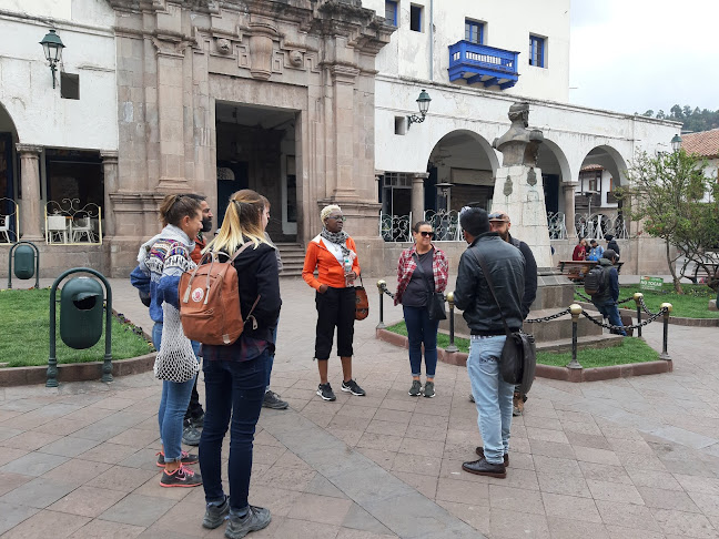 Free Walking Tours Cusco Orange team - Agencia de seguros
