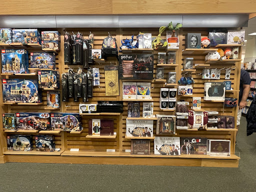 Book Store «Barnes & Noble», reviews and photos, 3111 W Chandler Blvd, Chandler, AZ 85226, USA