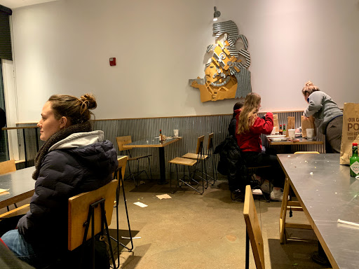 Mexican Restaurant «Chipotle Mexican Grill», reviews and photos, 93 Turnpike St, North Andover, MA 01845, USA