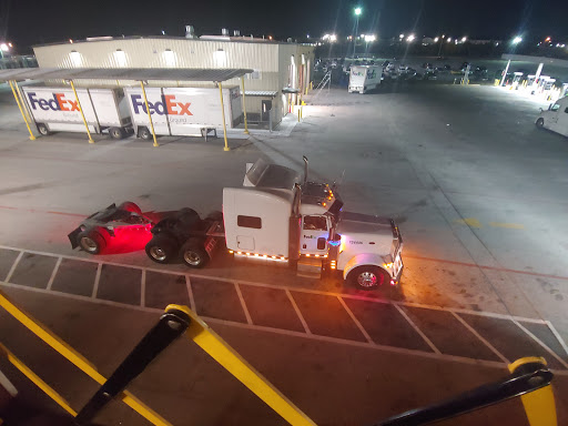 Mailing Service «FedEx Ground», reviews and photos, 4901 Village Creek Rd, Fort Worth, TX 76119, USA