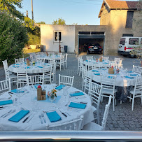 Atmosphère du Restaurant français Restaurant Traiteur Frantony 2 à Saint-Quentin-Fallavier - n°6