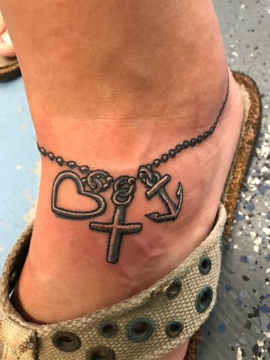 Tattoo Shop «The Tattoo Studio», reviews and photos, 3604 W Westview Blvd, Muncie, IN 47304, USA