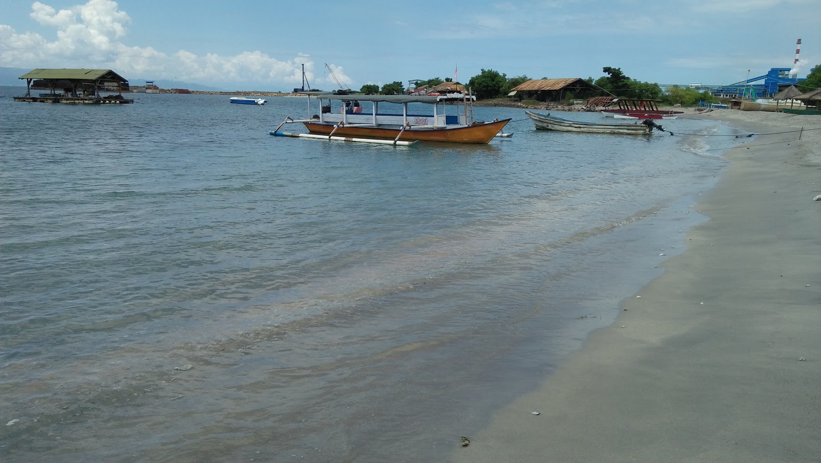 Foto von Kondo beach - beliebter Ort unter Entspannungskennern