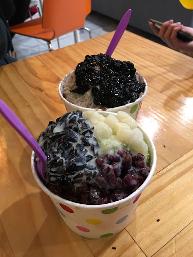 Dessert Shop «Winterfell Dessert», reviews and photos, 32 S 40th St, Philadelphia, PA 19104, USA