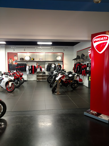 BMW Motorcycle Dealer «Frontline Eurosports», reviews and photos, 1003 Electric Rd, Salem, VA 24153, USA