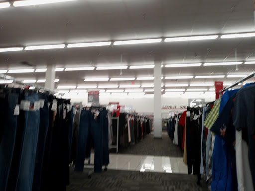 Clothing Store «Burlington Coat Factory», reviews and photos, 8225 E Kellogg Dr, Wichita, KS 67207, USA