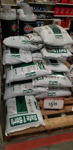 Home Improvement Store «Tractor Supply Co.», reviews and photos, 1714 N Main St, Shelbyville, TN 37160, USA