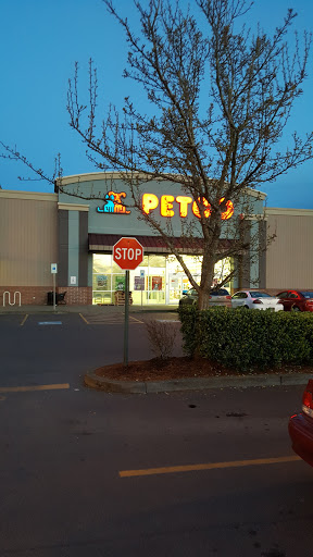 Pet Supply Store «Petco Animal Supplies», reviews and photos, 200 Triangle Shopping Center #230, Longview, WA 98632, USA