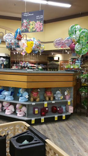 Grocery Store «Safeway», reviews and photos, 22350 S Sterling Blvd, Sterling, VA 20164, USA
