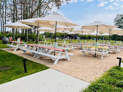 Winery «Bridge Lane Tasting Room», reviews and photos, 35 Cox Neck Rd, Mattituck, NY 11952, USA