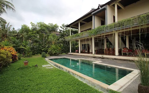 Uma Capung Mas Villa & Cottages image