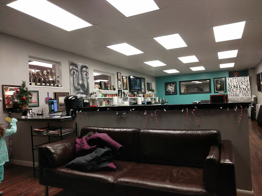 Tattoo Shop «Distinction Tattoo», reviews and photos, 3700 Wilmington Pike, Kettering, OH 45429, USA