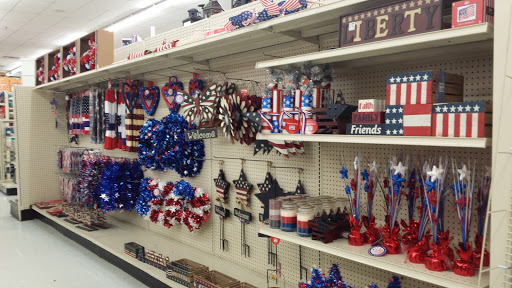 Department Store «Big Lots», reviews and photos, 5600 Mercury Dr, Dearborn, MI 48126, USA