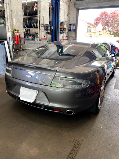 Auto Repair Shop «Sunrise Tire & Auto Center - Seaford», reviews and photos, 4066 Merrick Rd, Seaford, NY 11783, USA