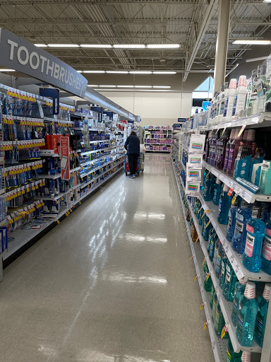 Grocery Store «Meijer», reviews and photos, 16300 Fort St, Southgate, MI 48195, USA