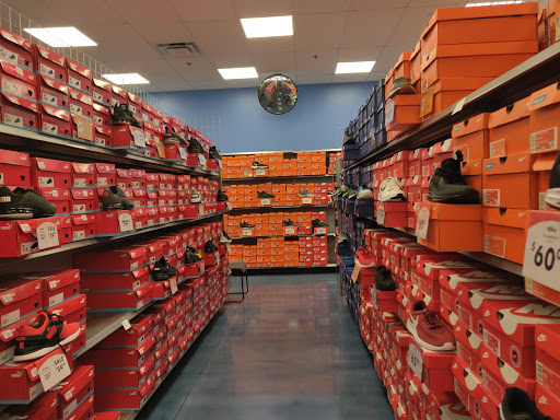 Shoe Store «Shoe Carnival», reviews and photos, 1771 WP Ball Blvd, Sanford, FL 32771, USA