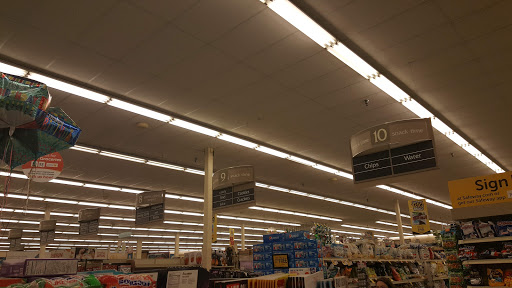 Grocery Store «Safeway», reviews and photos, 1051 SW 1st Ave, Canby, OR 97013, USA