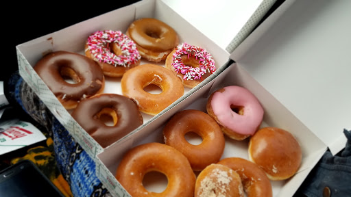 Bakery «Krispy Kreme Doughnuts», reviews and photos, 3690 W Dublin Granville Rd, Columbus, OH 43235, USA