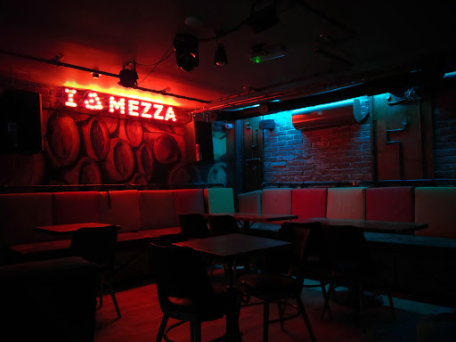 Mezza Lounge & Bar