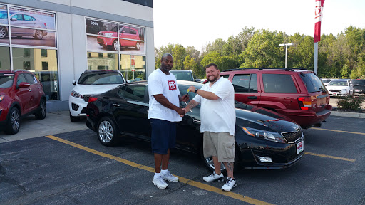 Used Car Dealer «Montrose Kia in Sheffield», reviews and photos, 5033 Detroit Ave, Sheffield Lake, OH 44054, USA