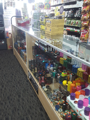 Vaporizer Store «Woodstock Vape & Glass Gallery», reviews and photos, 46699 Van Dyke, Shelby Charter Township, MI 48317, USA