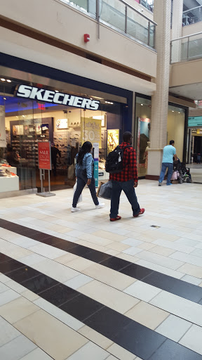 Shopping Mall «Newport Centre», reviews and photos, 30 Mall Dr W, Jersey City, NJ 07310, USA