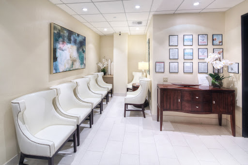 90210 Surgery Medical Center image