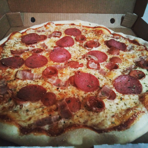 Comentarios y opiniones de Lola pizza delivery