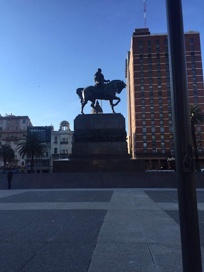 Plaza Artigas