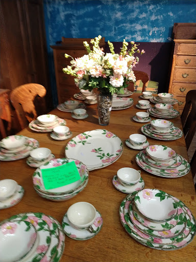 Antique Store «Levee Street Market Place», reviews and photos, 1001 Levee St, Vicksburg, MS 39183, USA