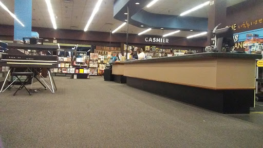 Book Store «Bookmans Mesa Entertainment Exchange», reviews and photos, 1056 S Country Club Dr, Mesa, AZ 85210, USA