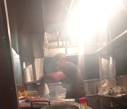 Hamburguesas el Gavilan photo