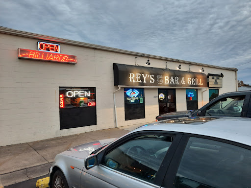 Reys Route 62 Bar & Grill image 4