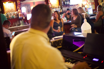 Gateway Dueling Pianos