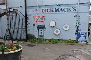 Dick Mack's Pub