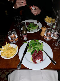 Steak tartare du Restaurant Roger La Grenouille à Paris - n°3