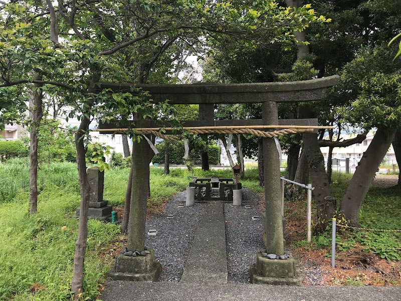 要石神社