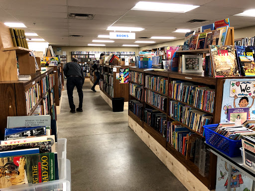 Thrift Store «Kiwanis Thrift Sale», reviews and photos, 200 S 1st St, Ann Arbor, MI 48104, USA