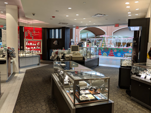 Jewelry Store «Kay Jewelers», reviews and photos, 11401 Pines Blvd #126, Pembroke Pines, FL 33026, USA