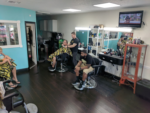 Barber Shop «Tampa Shave Co Barber Shop», reviews and photos, 103 Fairfield St, Oldsmar, FL 34677, USA