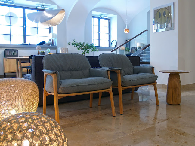 Recenzie AMANDARI, s.r.o. v Bratislava - Predajňa nábytku