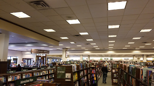 Book Store «Barnes & Noble», reviews and photos, 4010 S Tamiami Trail, Sarasota, FL 34231, USA