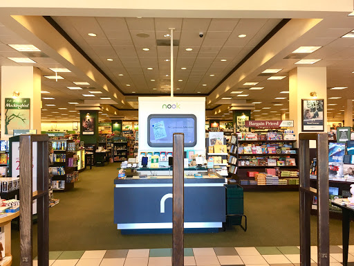 Book Store «Barnes & Noble Booksellers Encinitas», reviews and photos, 1040 N El Camino Real # 104, Encinitas, CA 92024, USA