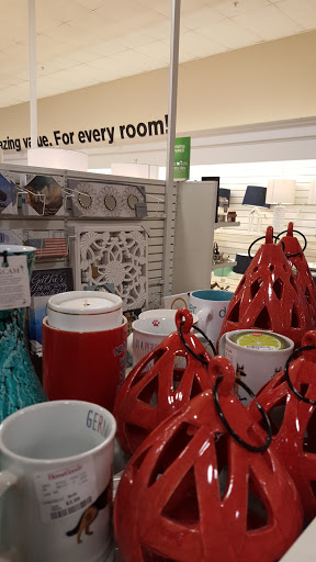 Department Store «HomeGoods», reviews and photos, 22940 Victory Blvd, Woodland Hills, CA 91367, USA