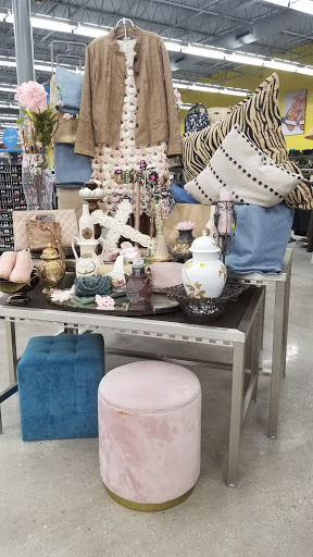 Thrift Store «Goodwill», reviews and photos