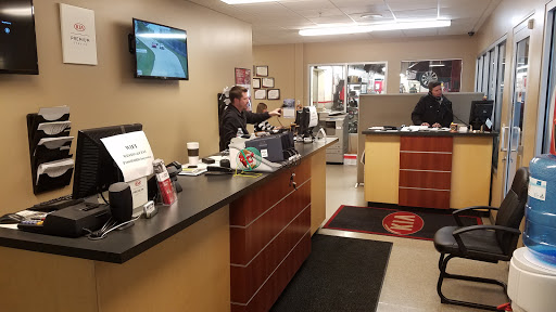 Kia Dealer «Weston Kia», reviews and photos, 22309 SE Stark St, Gresham, OR 97030, USA