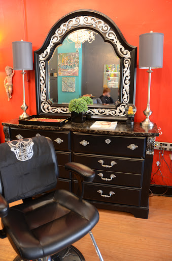 Hair Salon «Hair Razors», reviews and photos, 509 E Maxwell St, Lexington, KY 40502, USA